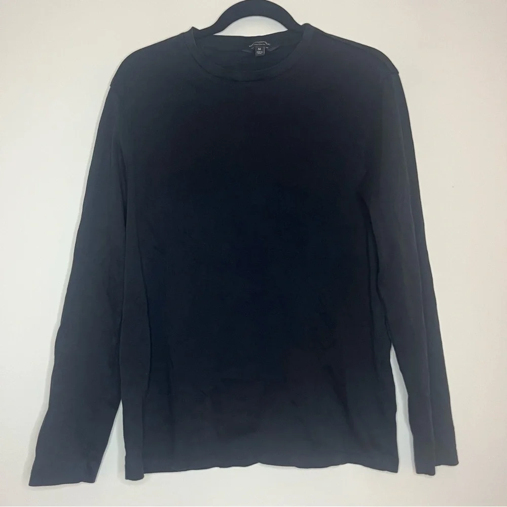 BANANA REPUBLIC FACTORY Luxe Touch Performance Black Crewneck Longsleeve Tshirt